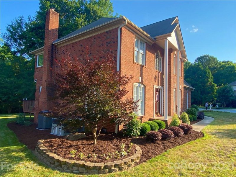 Property image 2 at 2000 Stoney Creek Drive, Concord, NC 28027