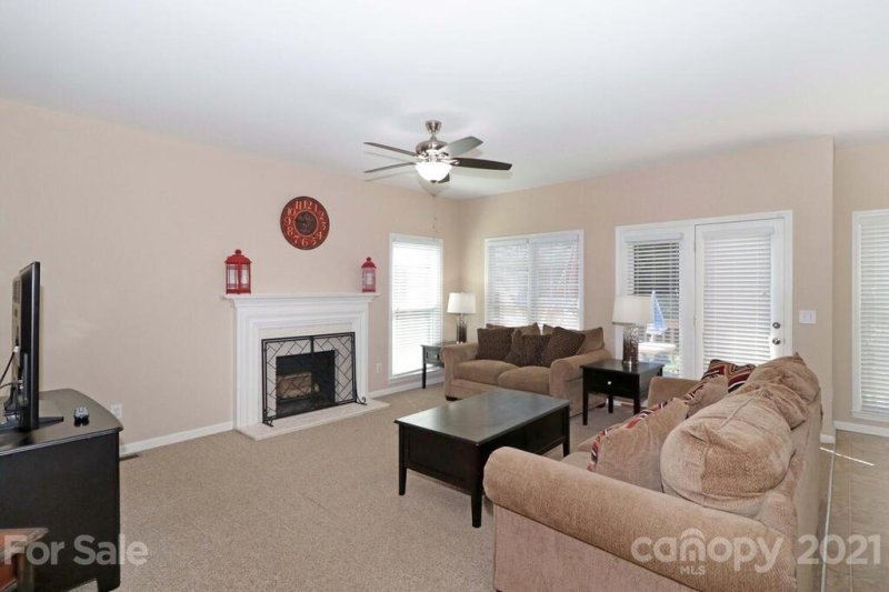 Property image 3 at 2000 Stoney Creek Drive, Concord, NC 28027