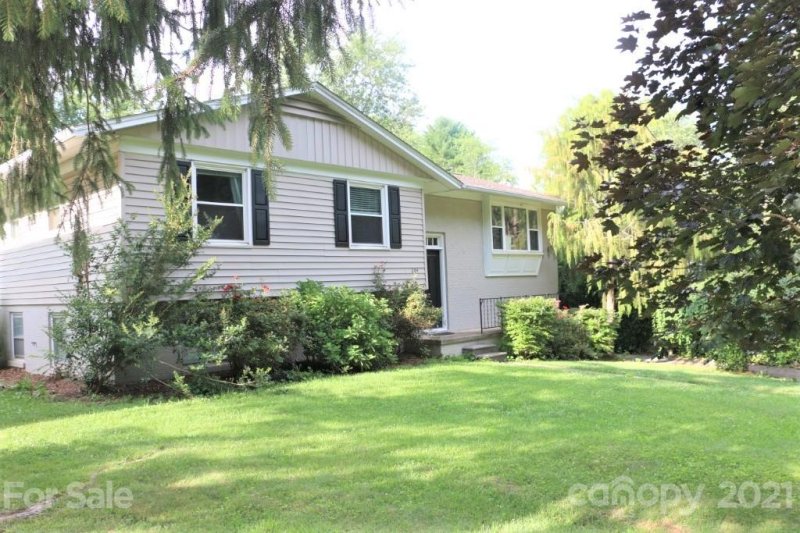 Property image 4 at 204 St Johns Street, Arden, NC 28704