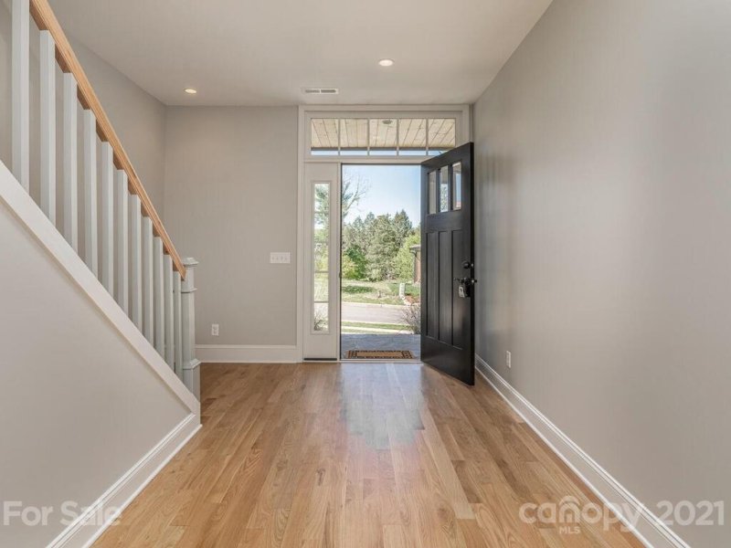 Property image 3 at 59 Malvern Walk, Asheville, NC 28806