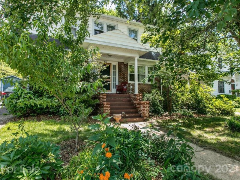 Property image 2 at 22 Melrose Avenue, Asheville, NC 28804
