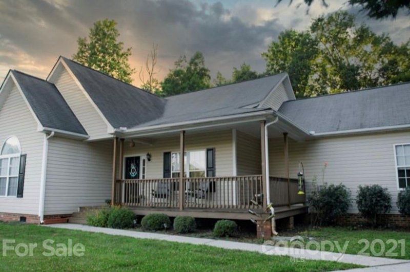 Property image 4 at 519 Coffeetree Lane, Stanley, NC 28164