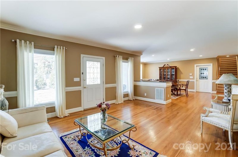Property image 3 at 2545 Rea Road, Charlotte, NC 28226