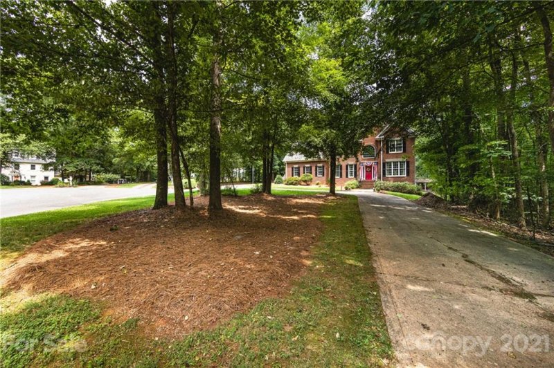 Property image 4 at 8111 Grey Timbers Court, Mint Hill, NC 28227