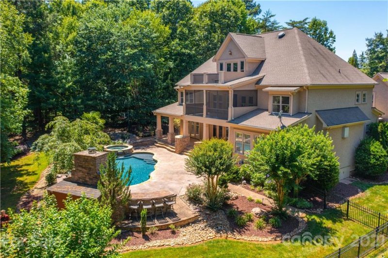 Property image 2 at 254 Bay Shore Loop, Mooresville, NC 28117