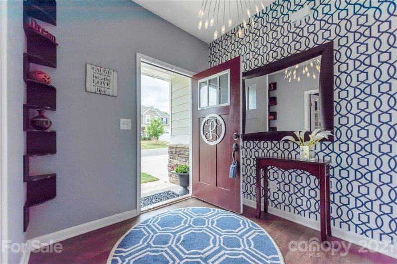 Property image 4 at 724 Climbing Rose Court, Gastonia, NC 28056