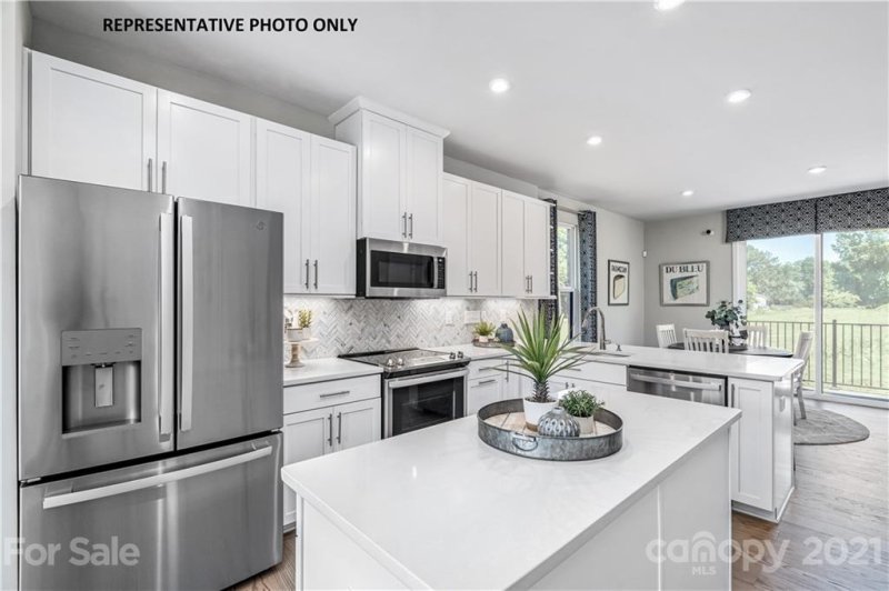 Property image 4 at 1222 S Gleason Way, Charlotte, NC 28217