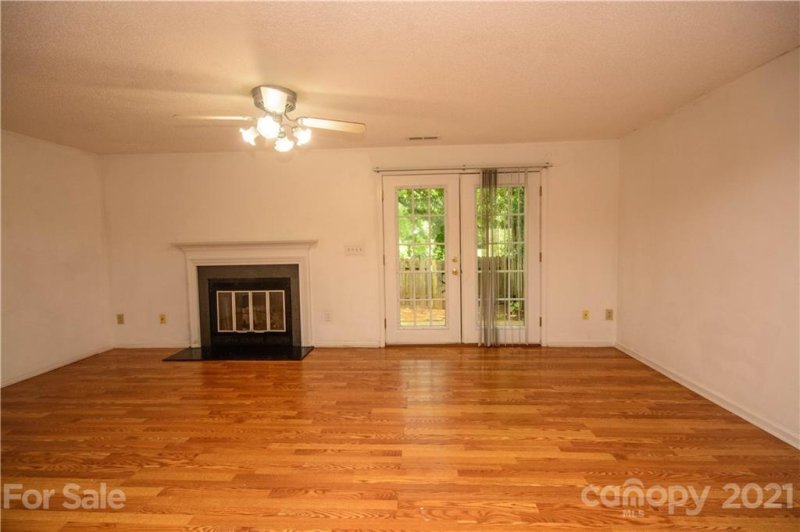 Property image 4 at 5326 Fair Wind Lane, Charlotte, NC 28212