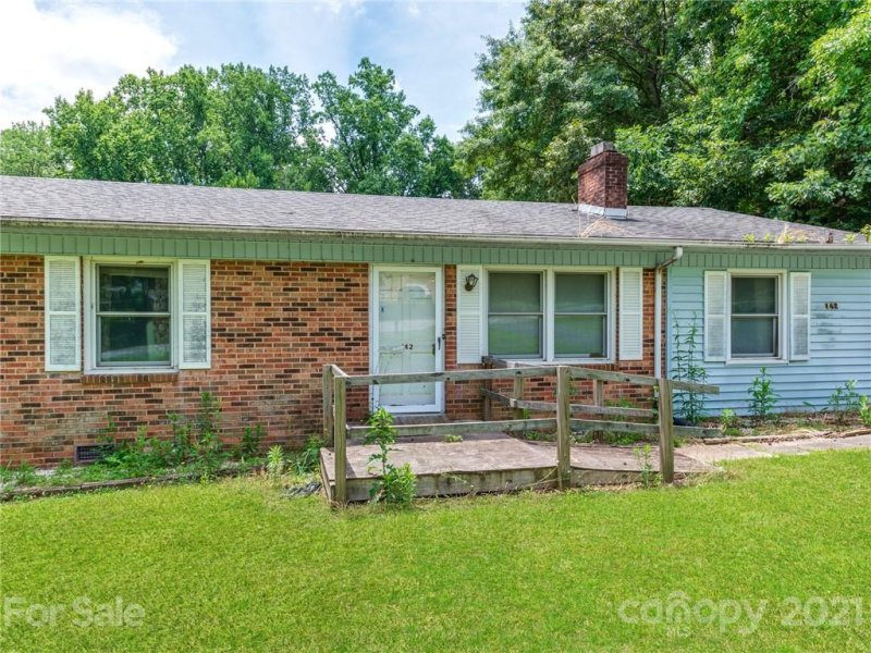 Property image 2 at 142 Rollingwood Drive, Stanley, NC 28164