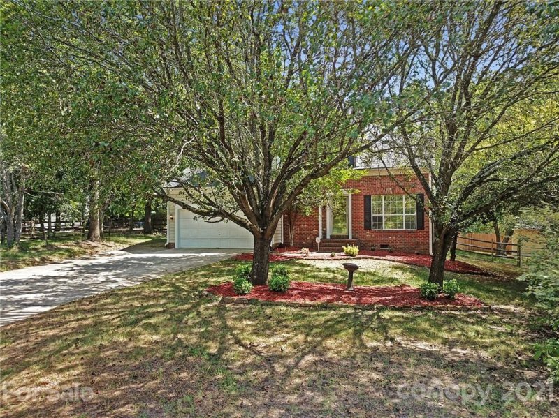 Property image 2 at 7742 Fruitwood Court, Harrisburg, NC 28075