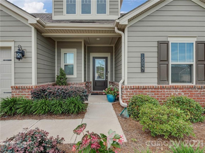 Property image 3 at 15027 Batteliere Drive, Charlotte, NC 28278