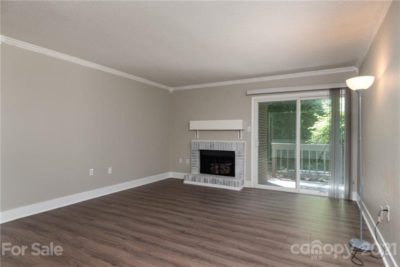 Property image 5 at 4936 Sardis Road, Charlotte, NC 28270