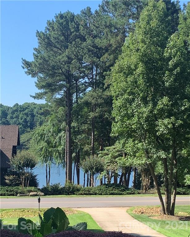 Property image 3 at 315 Greenbay Road, Mooresville, NC 28117