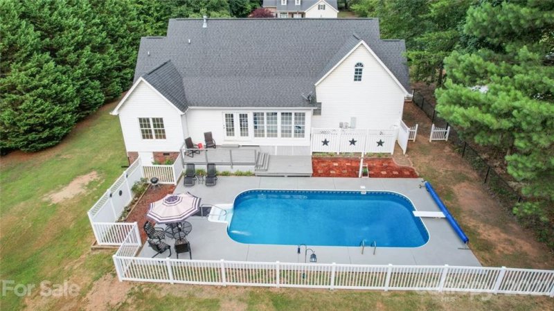 Property image 4 at 609 Stacy Ridge Road, Gastonia, NC 28052