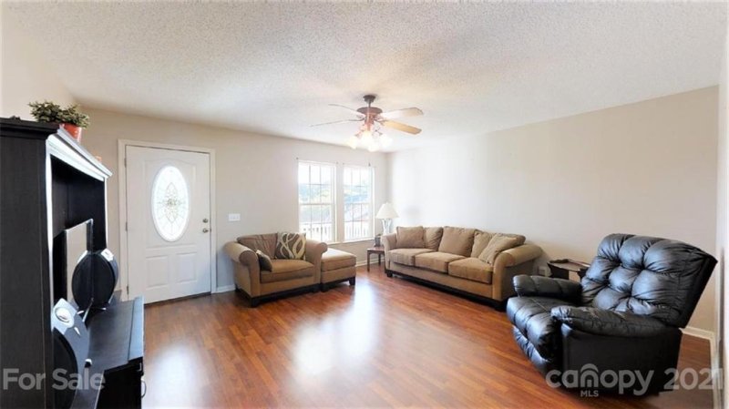 Property image 3 at 2747 Eagle Drive, Lincolnton, NC 28092