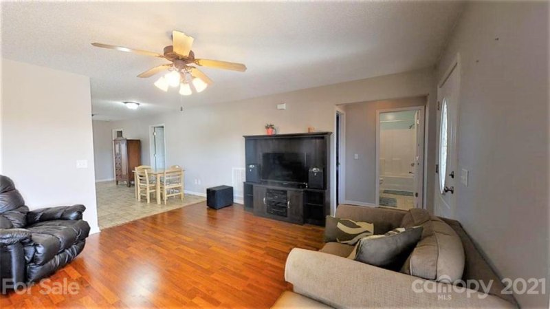 Property image 4 at 2747 Eagle Drive, Lincolnton, NC 28092