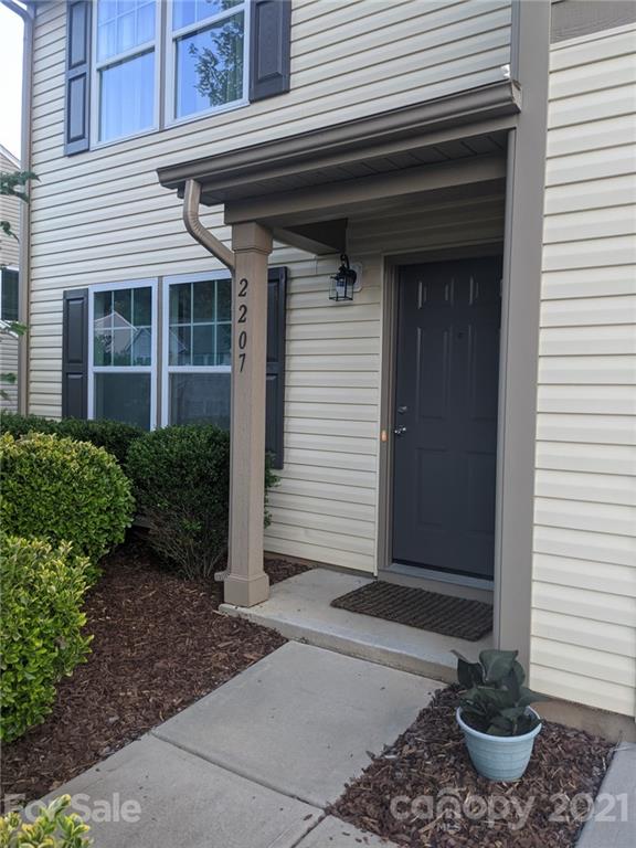 Property image 3 at 2207 Lake Vista Drive, Mount Holly, NC 28120