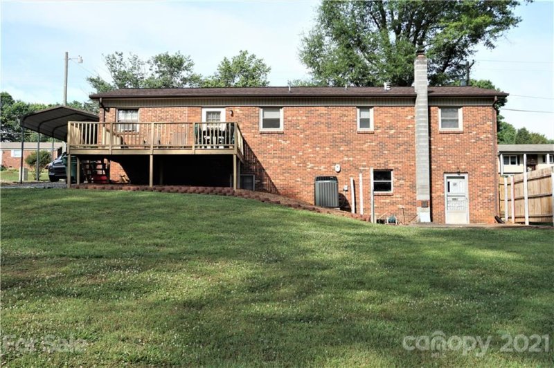 Property image 4 at 227 Shannonbrook Drive, Newton, NC 28658