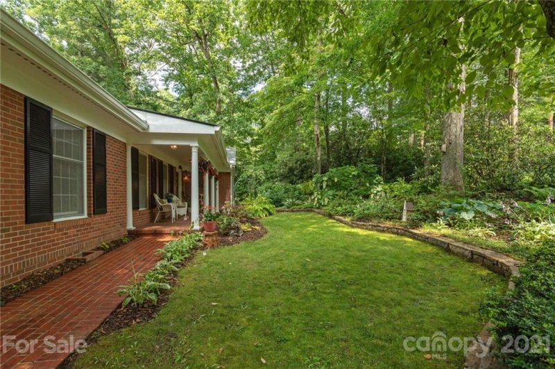 Property image 2 at 112 Glengary Drive, Flat Rock, NC 28731