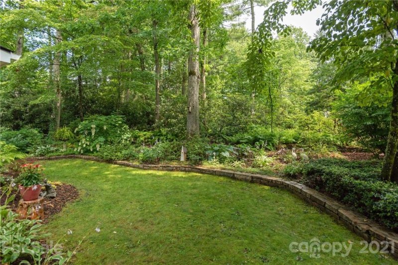 Property image 3 at 112 Glengary Drive, Flat Rock, NC 28731