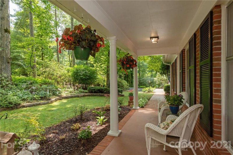 Property image 4 at 112 Glengary Drive, Flat Rock, NC 28731