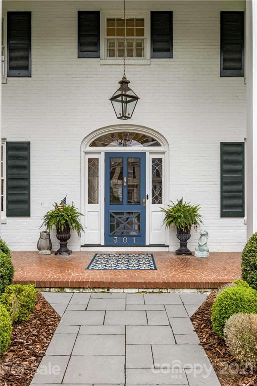 Property image 3 at 301 W Tenth Avenue, Gastonia, NC 28052