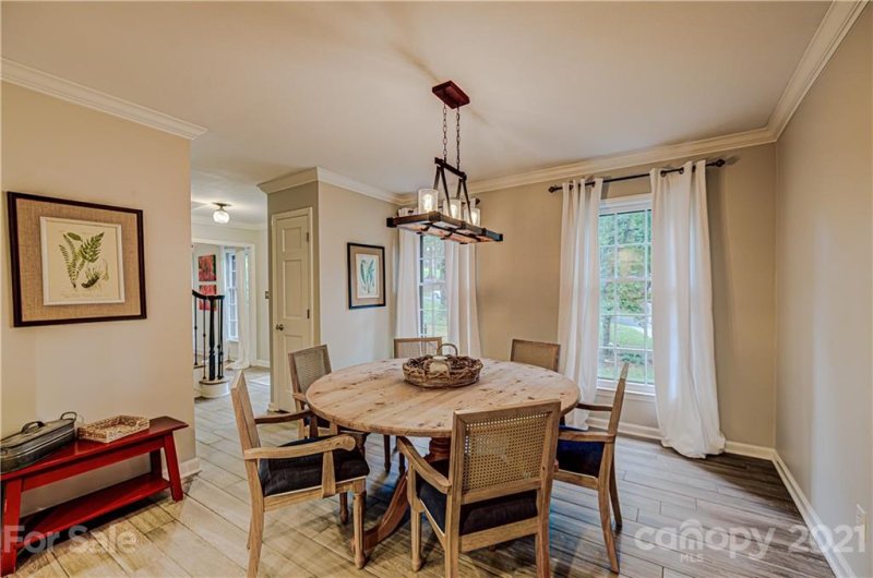 Property image 3 at 6130 Carriagehouse Lane, Charlotte, NC 28226