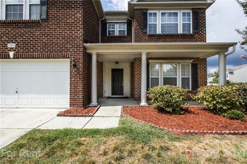 Property image 3 at 12804 Silvaire Farm Road, Charlotte, NC 28278
