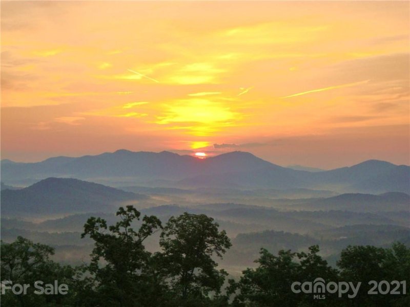 Property image 4 at 121 Pairofdice Way, Lake Lure, NC 28746