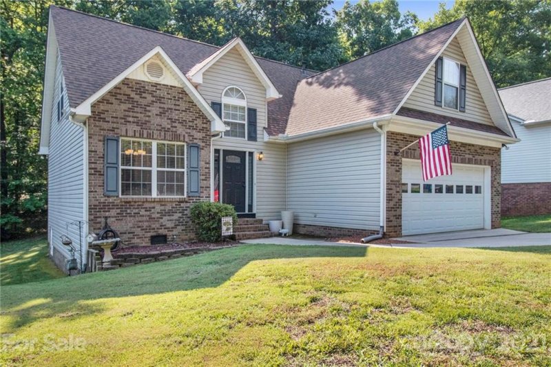 Property image 2 at 1556 Cambridge Heights Place, Concord, NC 28027