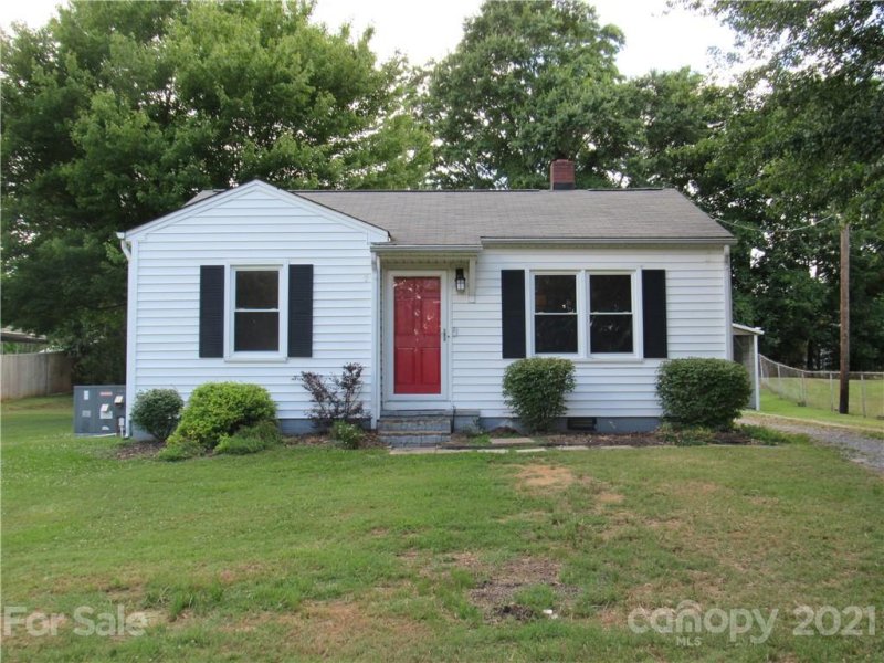 Property image 2 at 104 Algedon Drive, Bessemer City, NC 28016