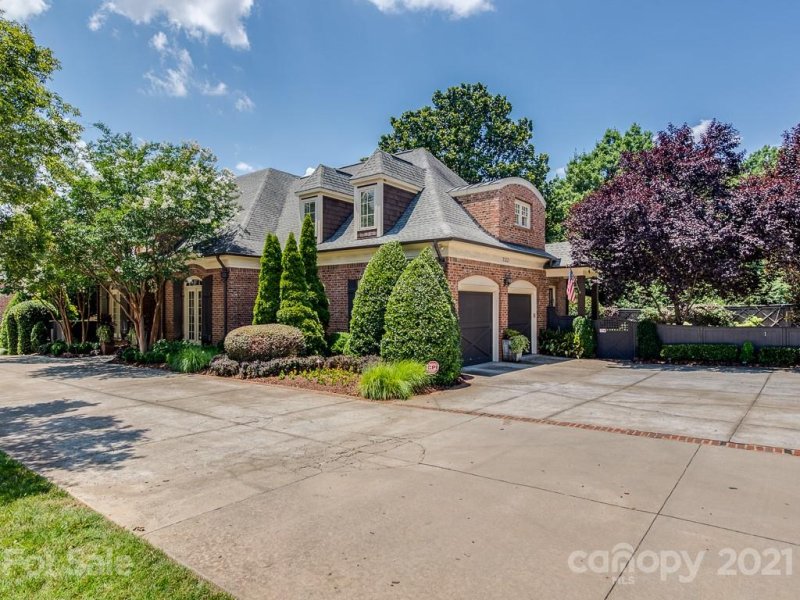 Property image 2 at 2332 Providence Road, Charlotte, NC 28211