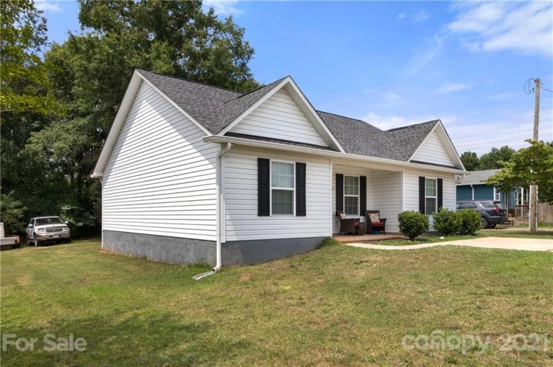 Property image 5 at 511 Flat Rock Street, Clover, SC 29710