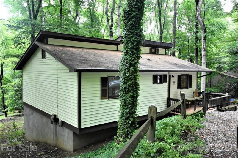 Property image 2 at 211 Blue Jay Loop, Maggie Valley, NC 28751