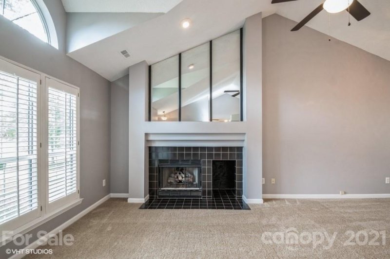 Property image 5 at 4030 Huntmeadow Drive, Charlotte, NC 28269