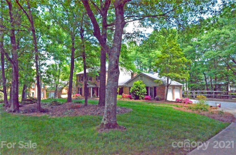 Property image 2 at 8711 Houston Ridge Road, Charlotte, NC 28277