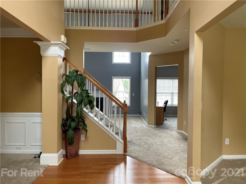Property image 3 at 9836 Jeanette Circle, Charlotte, NC 28213