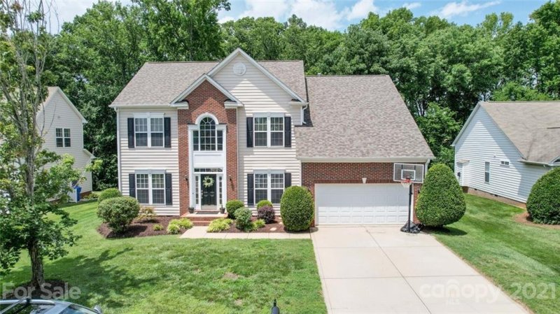 702 Circle Trace Road