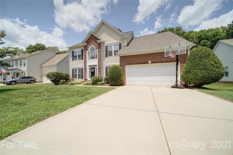 Property image 2 at 702 Circle Trace Road, Wesley Chapel, NC 28110