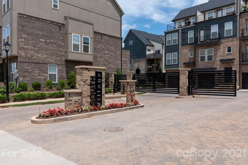 Property image 2 at 2920 Grand Union Way, Charlotte, NC 28209