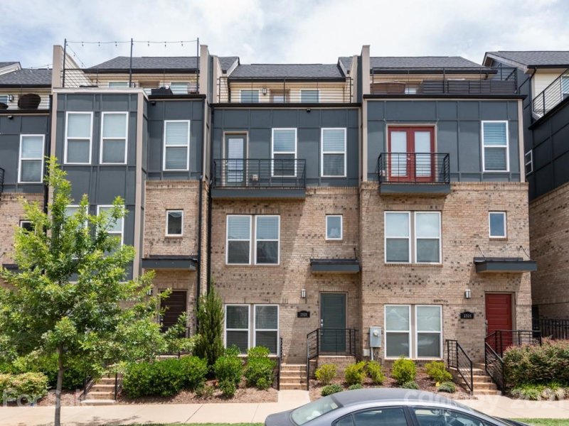 Property image 4 at 2920 Grand Union Way, Charlotte, NC 28209