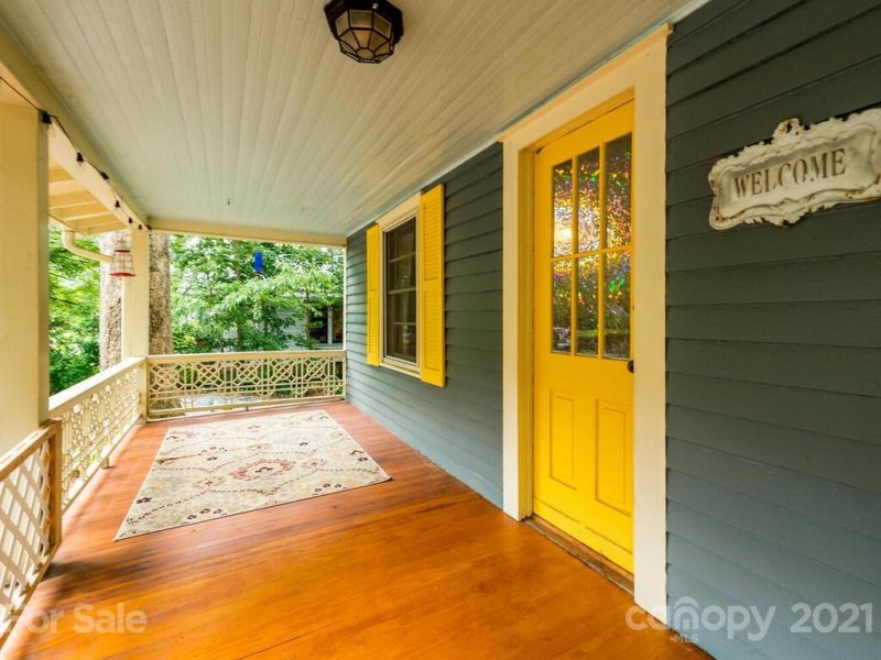 Property image 4 at 93 Fairfax Avenue, Asheville, NC 28806