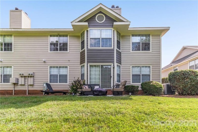 Property image 5 at 5831 Amity Springs Drive, Charlotte, NC 28212