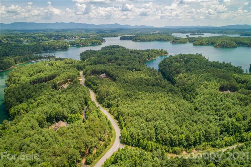 Property image 4 at 1370 Old Dry Creek Road, Morganton, NC 28655