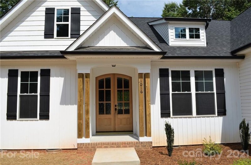 Property image 2 at 1016 Palomino Lane, Catawba, NC 28609