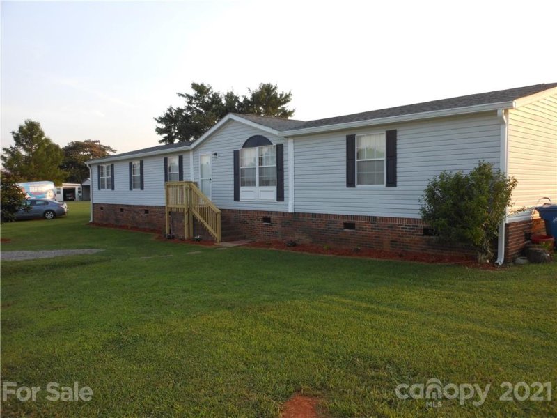 Property image 5 at 9748 Knightbridge Drive, Concord, NC 28025