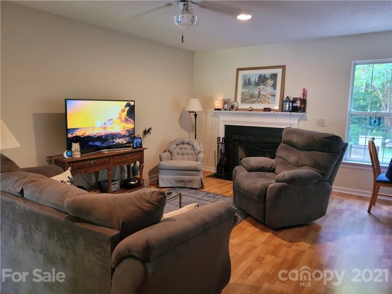 Property image 5 at 127 Milbros Lane, Mooresville, NC 28117