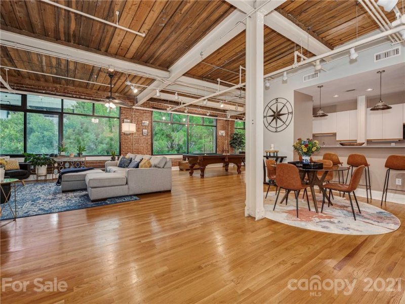 Property image 3 at 310 Arlington Avenue, Charlotte, NC 28203