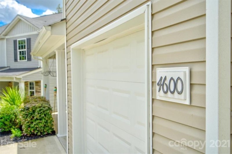 Property image 2 at 4600 Montelena Drive, Charlotte, NC 28214