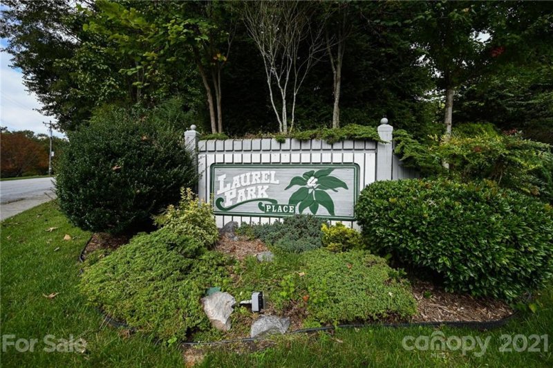 Property image 4 at 715 N Park Place, Hendersonville, NC 28791